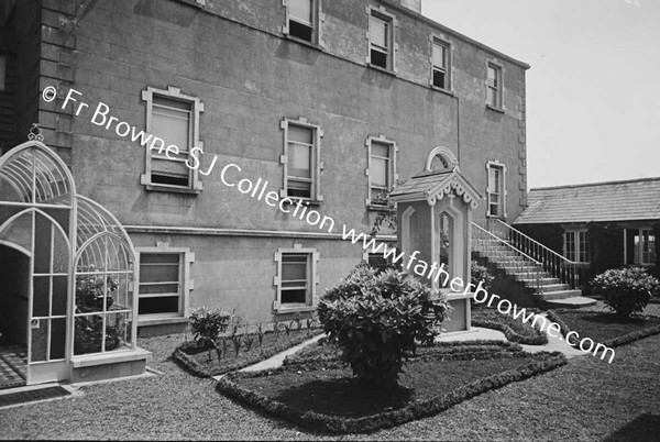 PRESENTATION CONVENT ENTRANCE